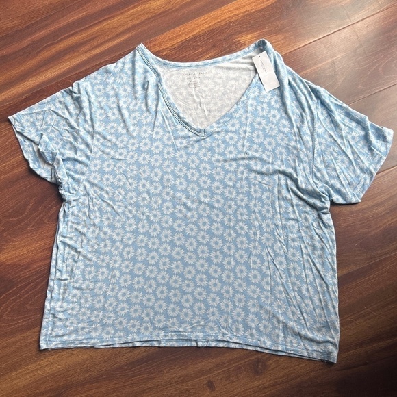🌿SALE🌿AMERICAN EAGLE Outfitters Floral Tops Size XL - Picture 1 of 6